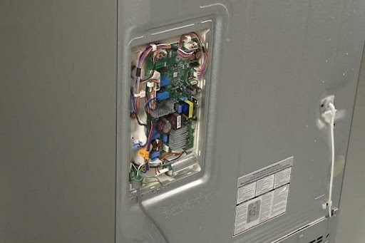 Hư board tủ lạnh là một trong những lỗi rất hay gặp.