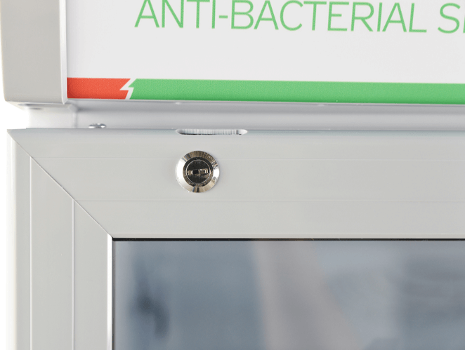 Công nghệ kháng khuẩn, khử mùi hiện đại của tủ mát.