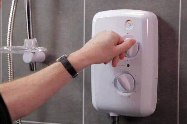 Dấu hiệu nhận biết máy nước nóng lạnh cần sửa chữa