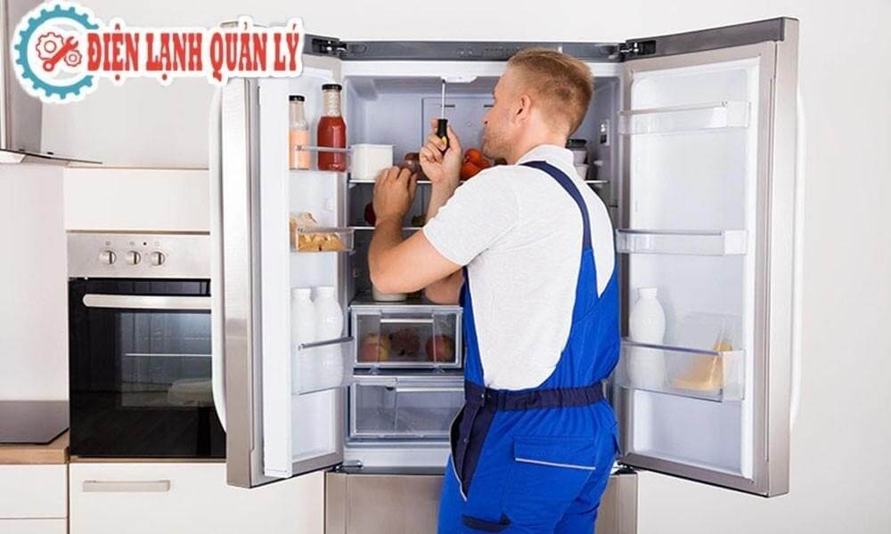 Đội ngũ nhân viên chuyên nghiệp với nhiều kinh nghiệm chuyên môn.