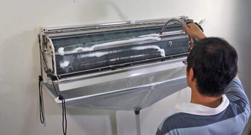 Dịch vụ vệ sinh máy lạnh quận 2 của Điện lạnh Quản Lý