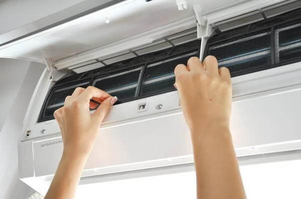Nên vệ sinh máy lạnh quận 3 định kỳ