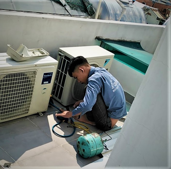Đội ngũ nhân viên Điện Lạnh Quản Lý nhiệt tình, năng động