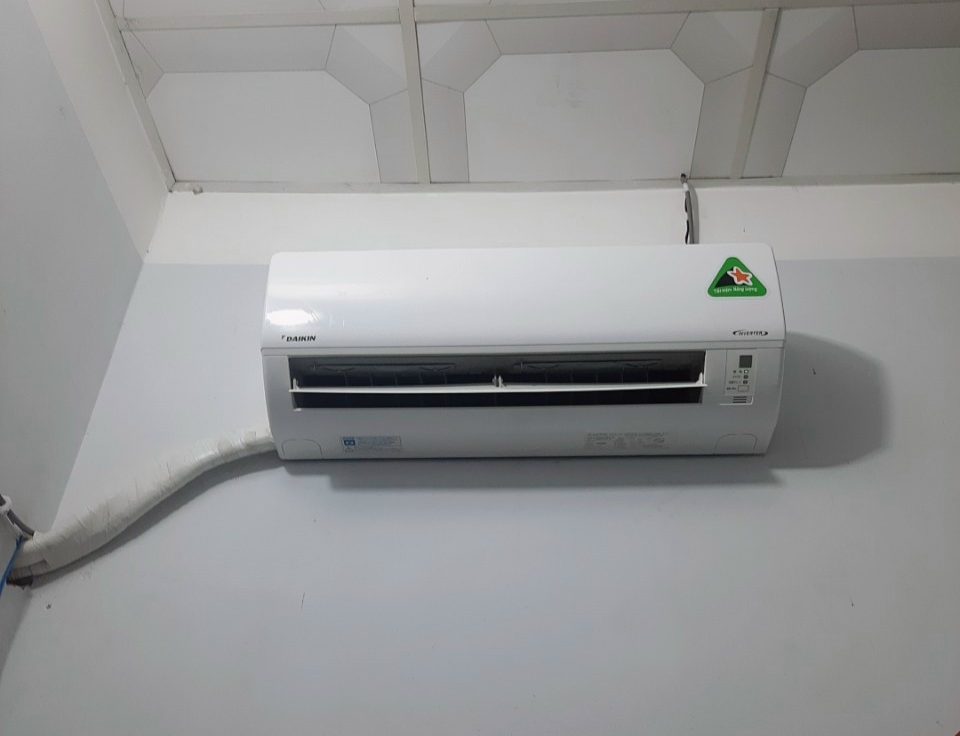 Nhu cầu sửa chữa, vệ sinh máy lạnh được nhiều người quan tâm