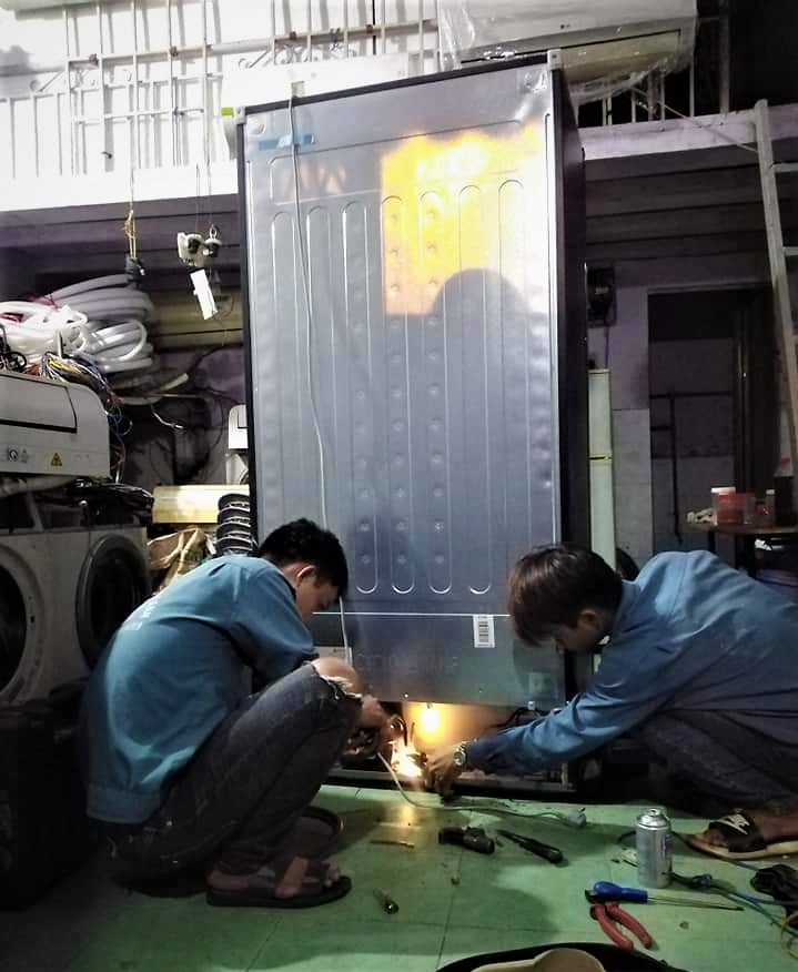 Quá trình thay Block tủ lạnh Hitachi