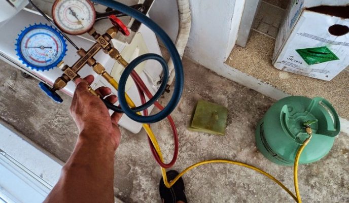 Do gas lạnh bị rò rỉ hoặc hết