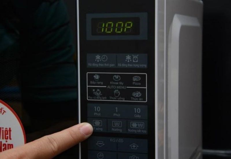 5 Lý do khiến bảng điều khiển lò vi sóng bị đơ và cách kiểm tra nhanh tại nhà