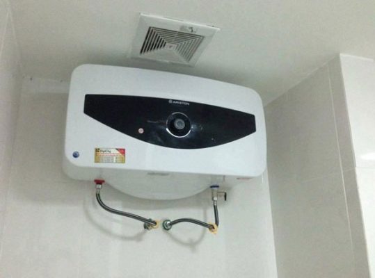 Nên mua máy nước nóng trực tiếp hay gián tiếp? Cái nào tốt hơn?