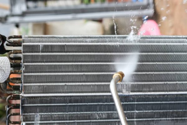 Vệ Sinh Máy Lạnh Quận 1 - Giải Pháp Mát Lạnh Ngày Hè