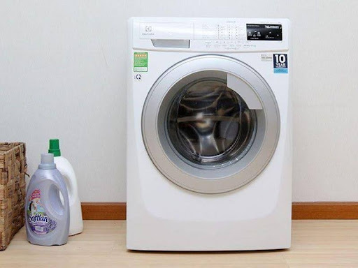 Máy giặt là “trợ thủ” đắc lực của mọi gia đình