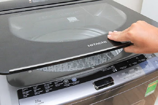 Máy giặt hư cần một đơn vị sửa chữa chuyên nghiệp.