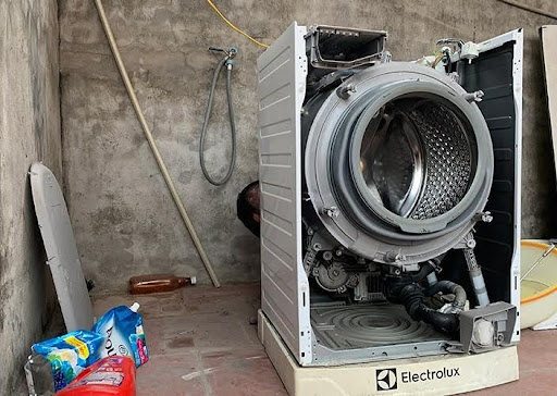 Điện Lạnh Quản Lý luôn thống nhất giá với khách hàng trước khi sửa, không phát sinh chi phí